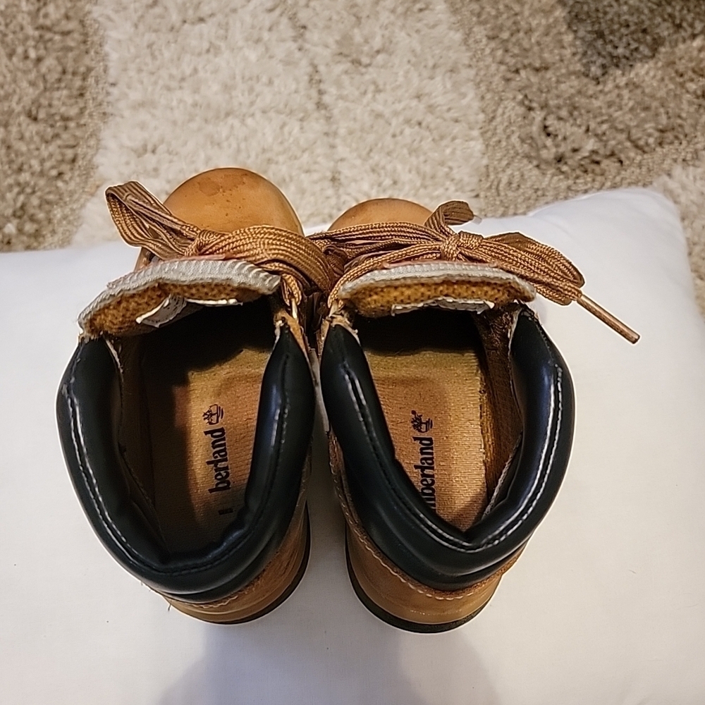 Timberland Kids Brown and Black Boots Size 9 - Picture 4 of 7